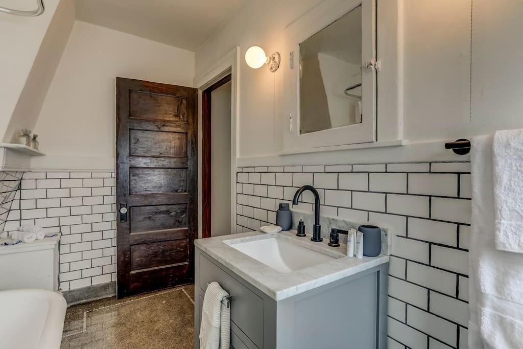 Villa Luxe Mid-Century Styled Historic Townhouse #1 à Détroit Extérieur photo